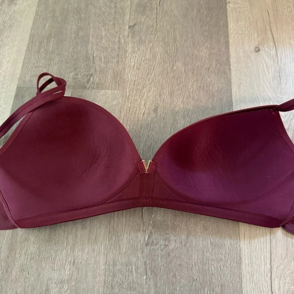 Victoria’s Secret padded no wire bra size 36DD - Picture 4 of 5